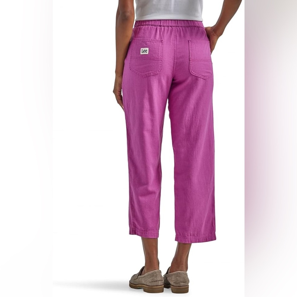 Lee, WOMEN'S ULTRA LUX COMFORT PULL-ON CROP PANT, Grape Stain, 14